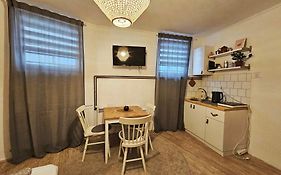 Studio Apartments Siesta