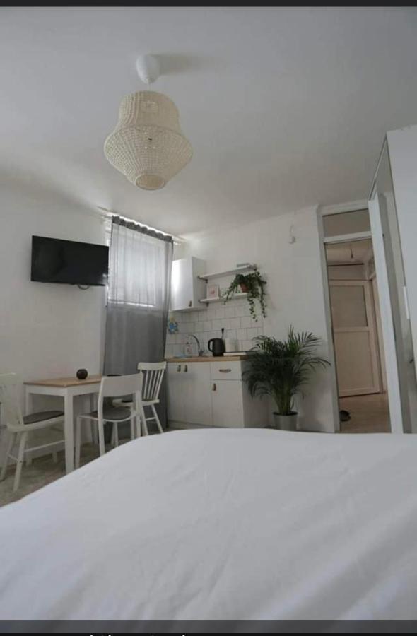 Studio Apartments Siesta SJJ Buitenkant foto