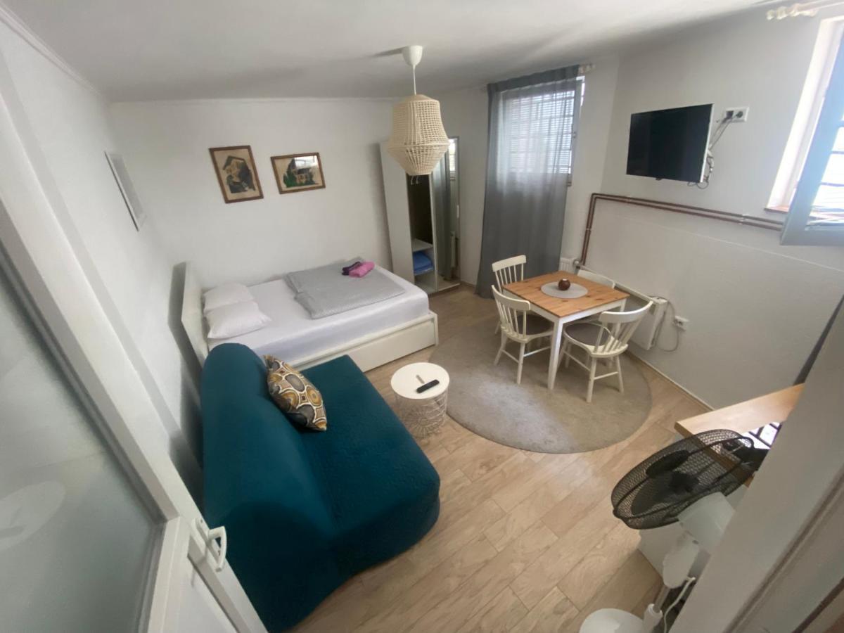 Studio Apartments Siesta SJJ Buitenkant foto